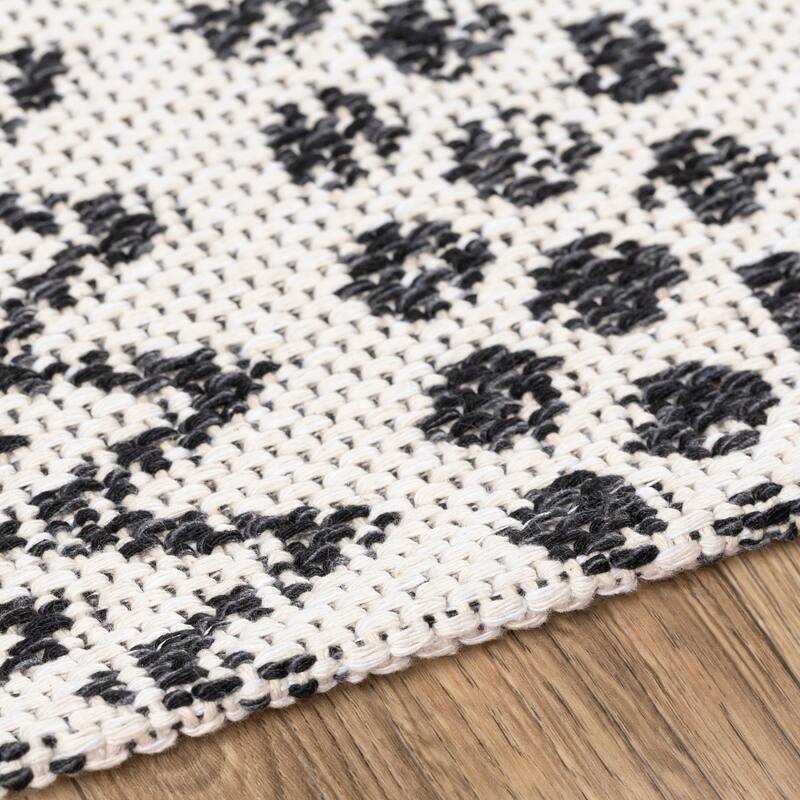 Livabliss Peggie Moroccan Chevron Cotton Area Rug