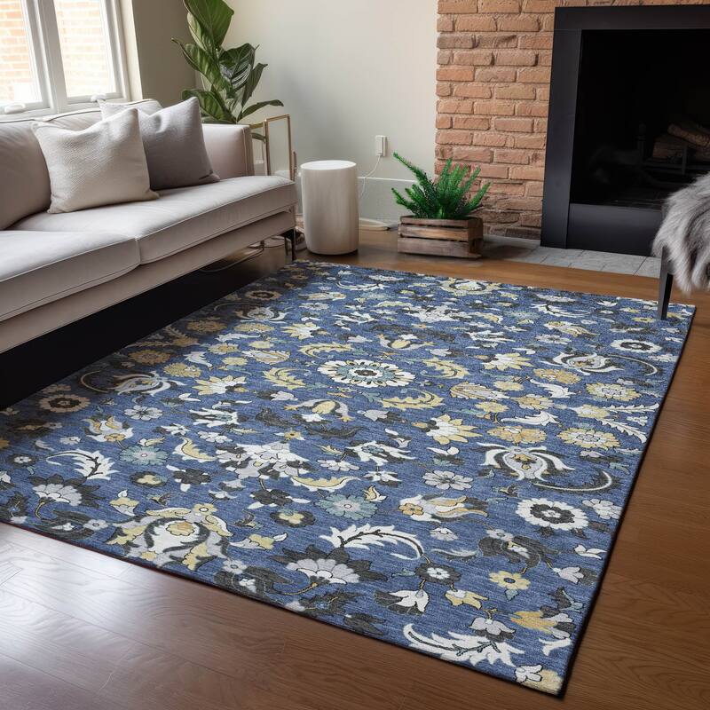 Machine Washable Indoor/ Outdoor Traditional Lanelle Chantille Rug