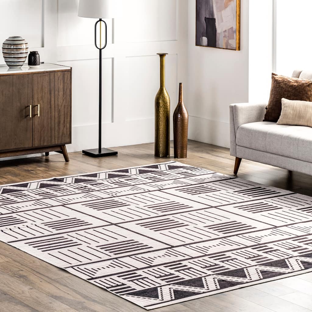 Nuloom Evia SpinClean Tribal Stripes Machine Washable Area Rug