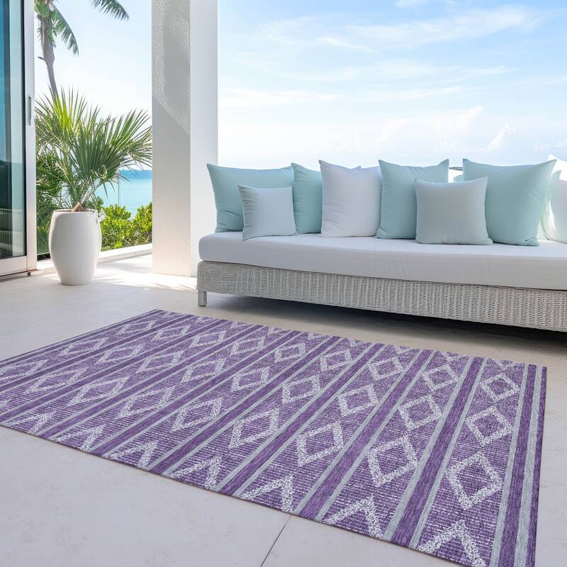 Machine Washable Indoor/ Outdoor Diamond Stripe Chantille Rug
