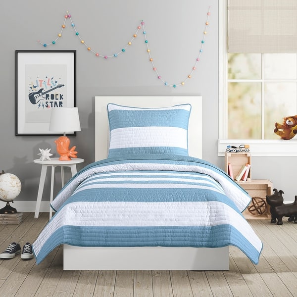 slide 2 of 7, Lavelle Blue/White Reversible Quilt Set