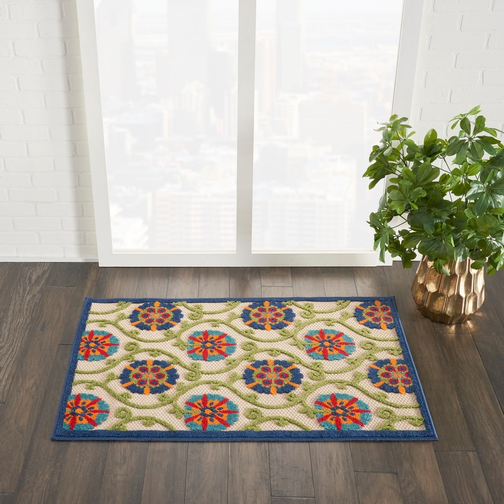 Lanikai Floral Indoor/ Outdoor Area Rug by Havenside Home