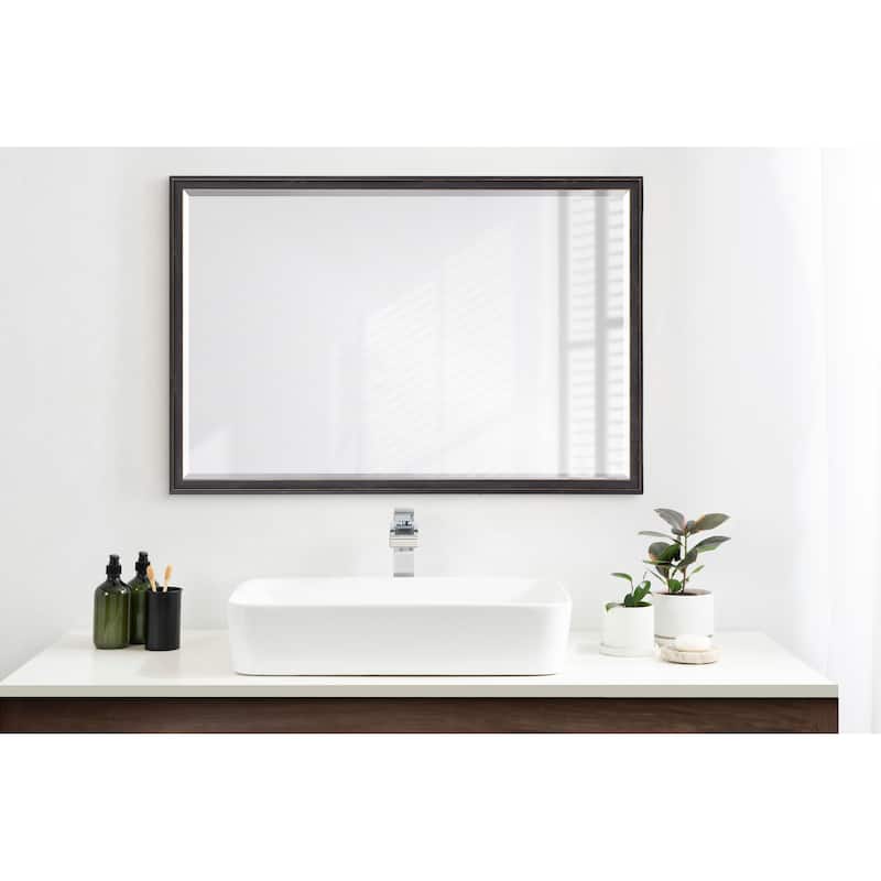 Kate and Laurel Oakhurst Rectangle Wall Mirror