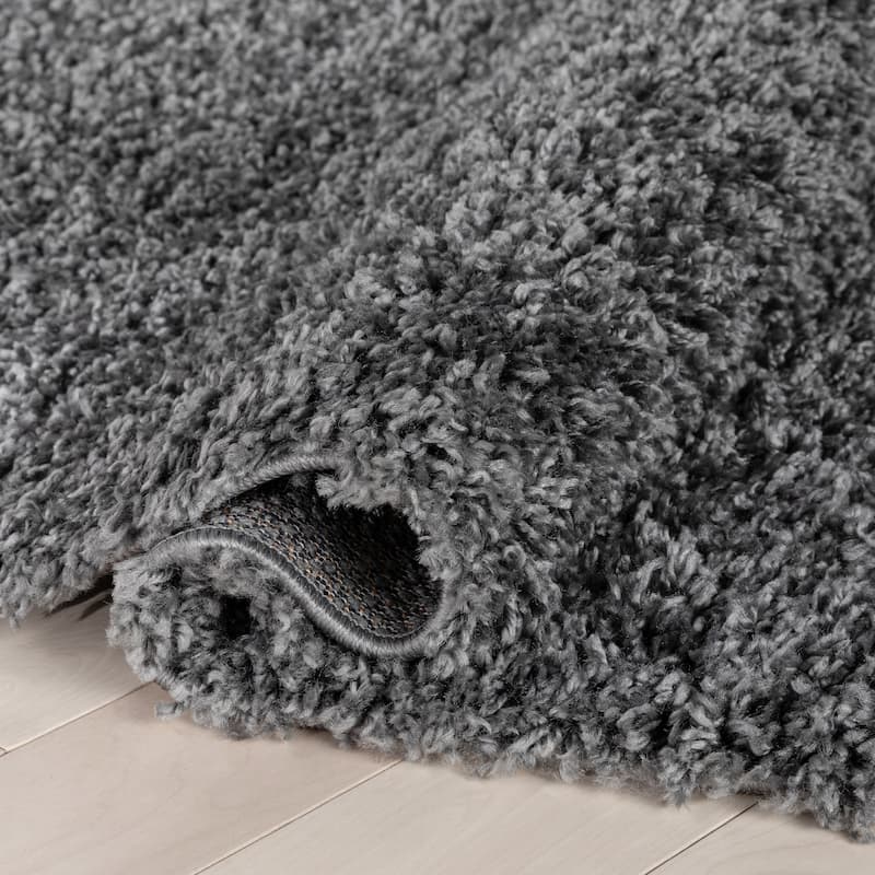Well Woven Elle Basics Emerson Plain Shag Area Rug