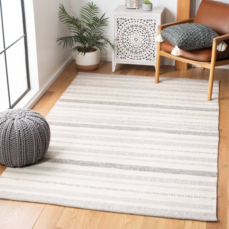 SAFAVIEH Handmade Striped Kilim Quiana Modern Cotton Rug - - 5' x 8' - Ivory/Grey