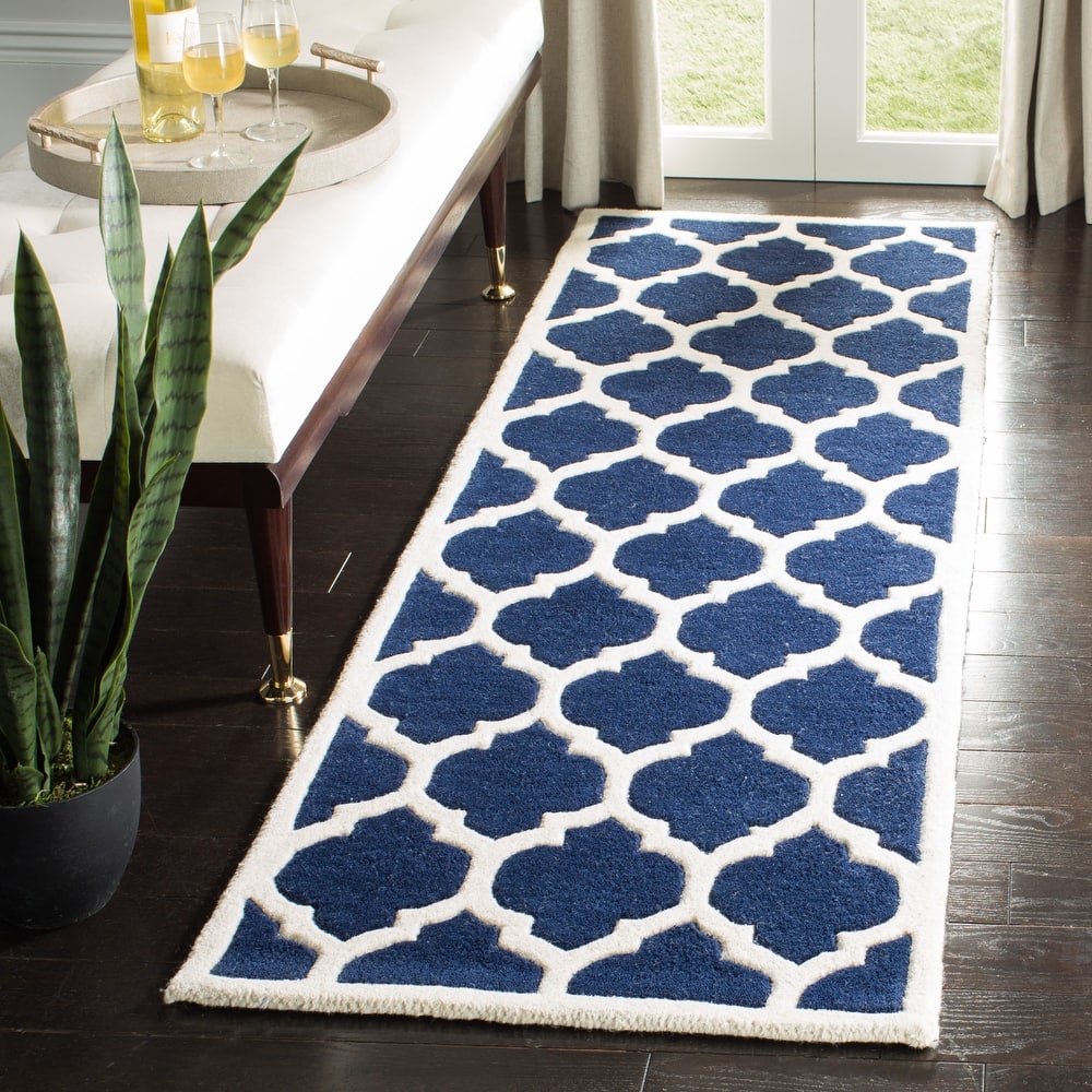 SAFAVIEH Handmade Chatham Antoanela Modern Moroccan Wool Rug