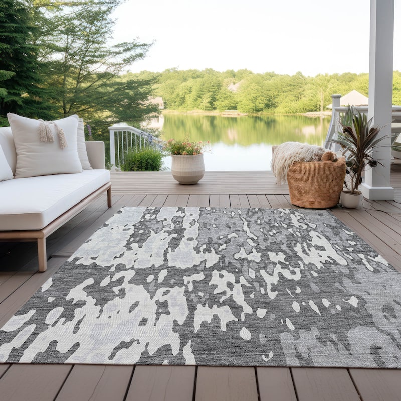 Machine Washable Indoor/ Outdoor Abstract Contemporary Chantille Rug