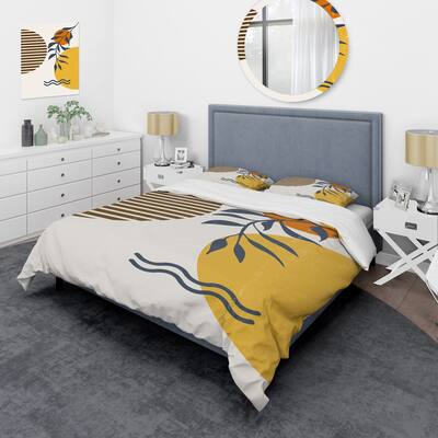 Designart 'Botanical Minimalist Leaf With Abstract Shapes I' Modern Duvet Cover Set