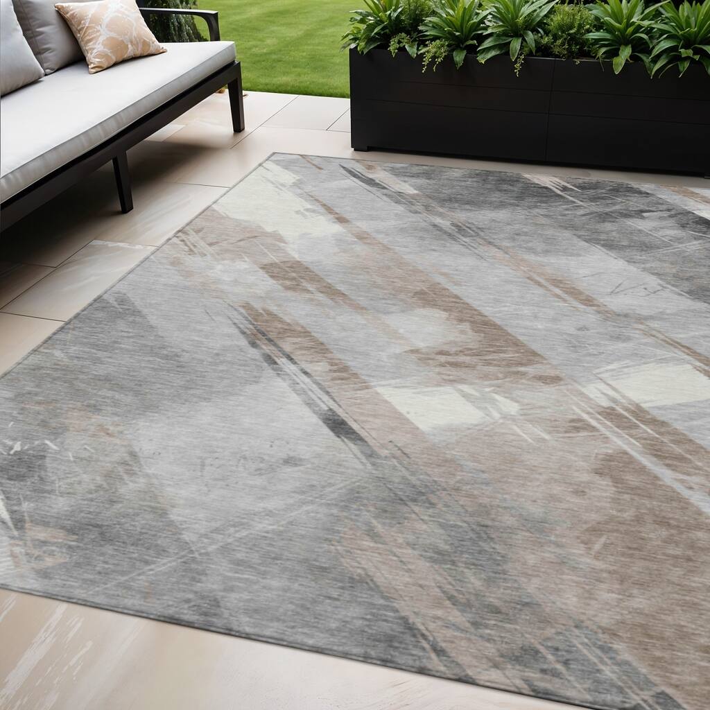 HomeRoots Striped Transitional Rectangle Outdoor Rug