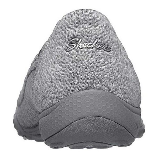 giày skechers relaxed fit