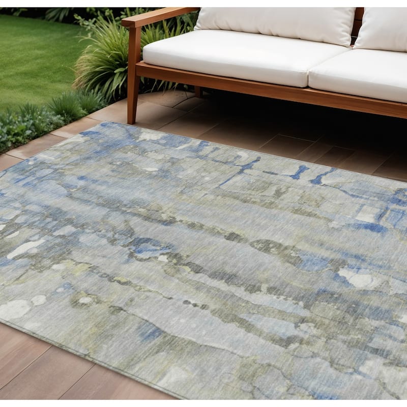 HomeRoots Abstract Transitional Rectangle Outdoor Rug - 10' X 14'