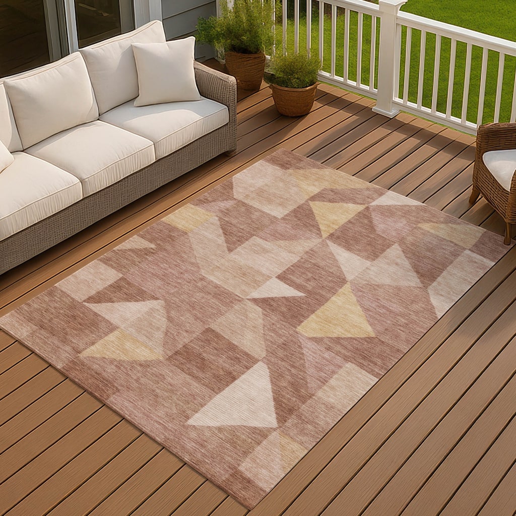 Machine Washable Indoor/ Outdoor Geo Rubi Chantille Rug