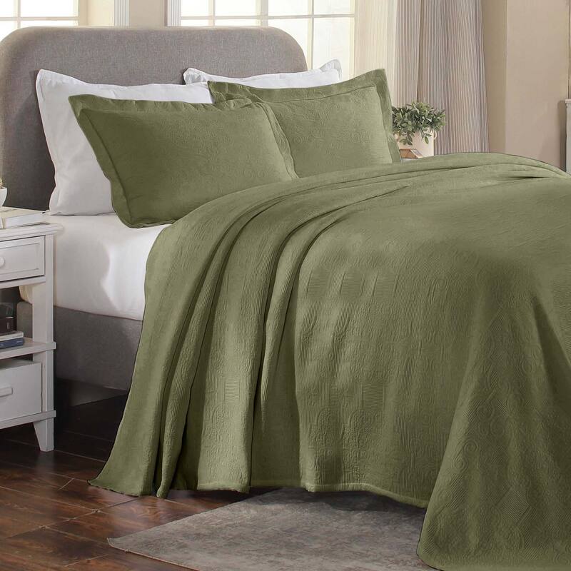 Superior Florin Jacquard Scrolling Medallion Cotton Bedspread Set