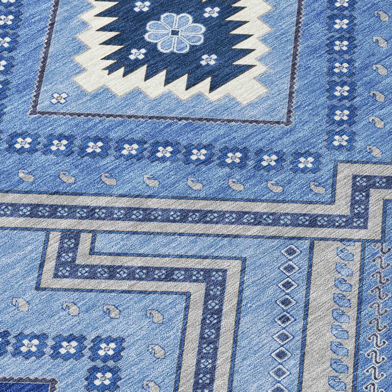 Machine Washable Indoor/ Outdoor Global Boho Chantille Rug