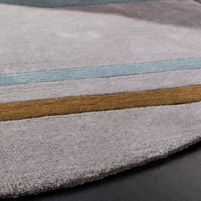SAFAVIEH Handmade Modern Art Matthildi Modern Polyester Rug