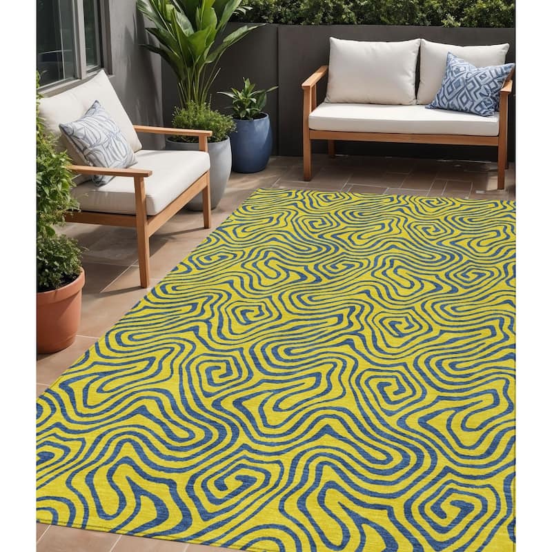 HomeRoots Abstract Transitional Rectangle Outdoor Rug - 5' X 8'