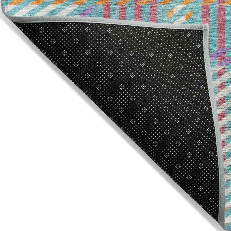 Machine Washable Indoor/ Outdoor Geometric Stripe Chantille Rug