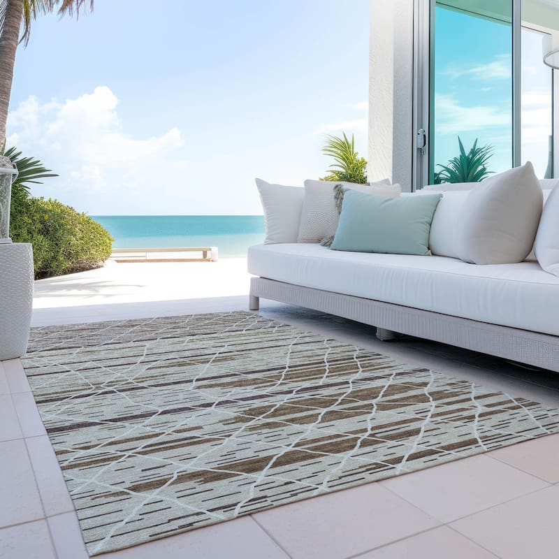 Machine Washable Indoor/ Outdoor Modern Global Chantille Rug