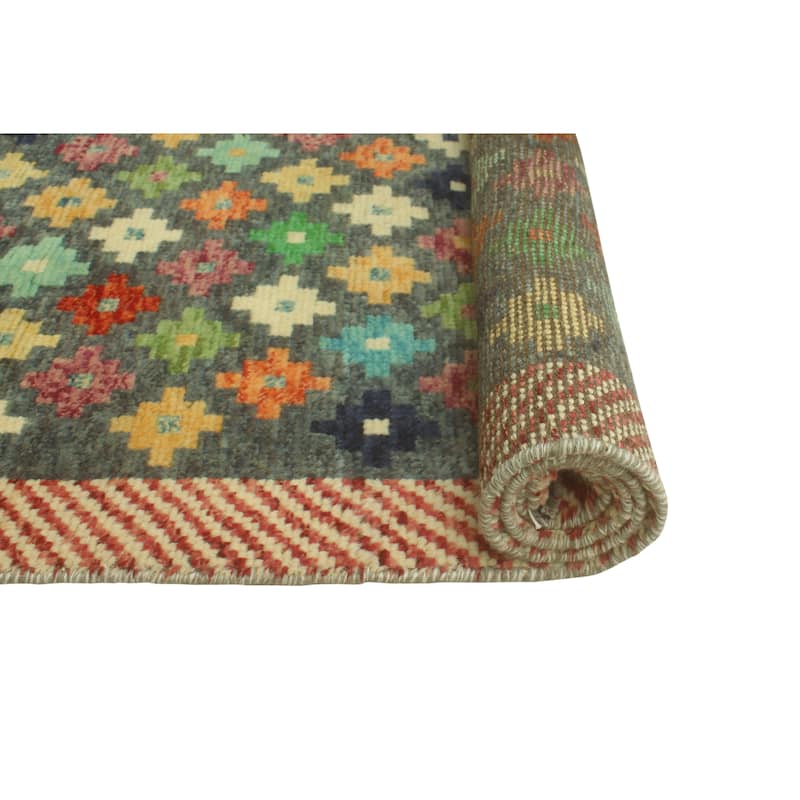 Balochi Tadd Drk. Grey/Ivory Rug - 3'10" x 5'10"