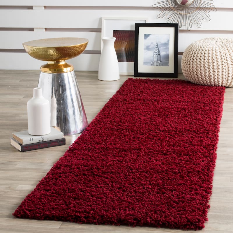 SAFAVIEH Athens Shag Ilaha 1.5-inch Thick Rug - 2'3" x 8' Runner - Red