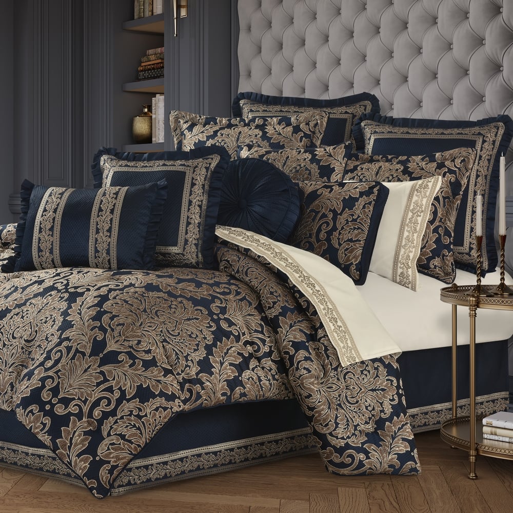 J. Queen New York Monte Carlo Comforter Set