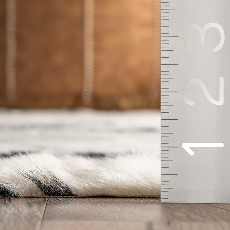 Nuloom Marcia SpinClean Machine Washable Faux Cowhide Area Rug