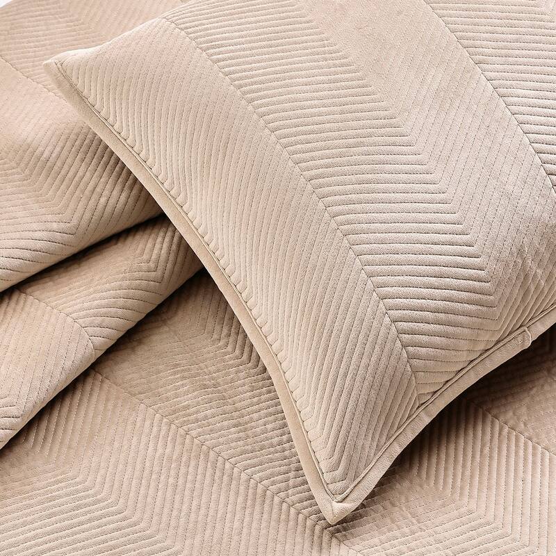 Pointehaven Heavy-Weight Oversized Chevron Design Velvet Quilt Sets