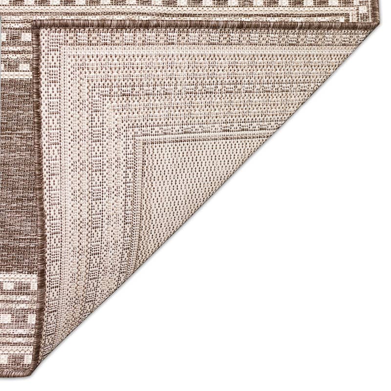 Liora Manne Malibu Etched Border Indoor/Outdoor Rug