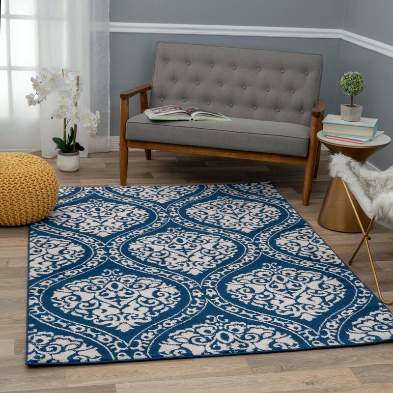 Porch & Den Pascuzzi Distressed Floral Damask Area Rug