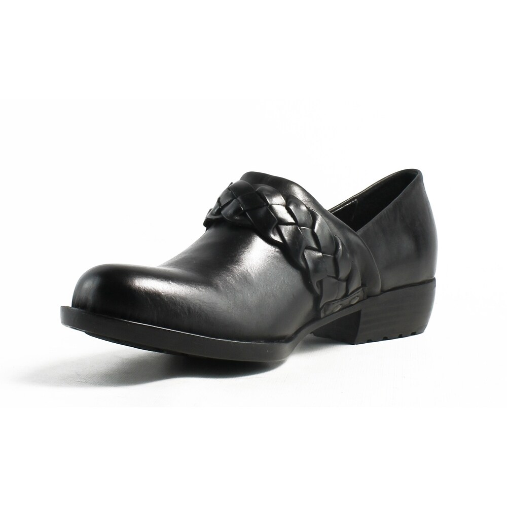 born womens oxfords