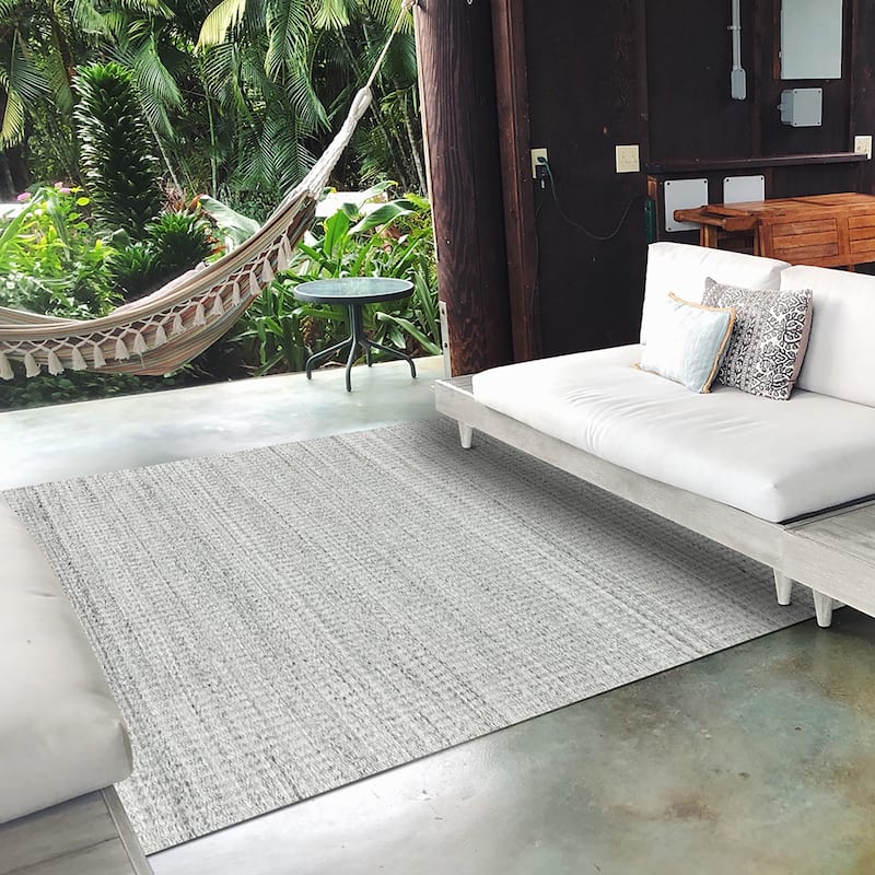 Lineage Silver Heathered Hand-Woven Area Rug 2' x 3'
