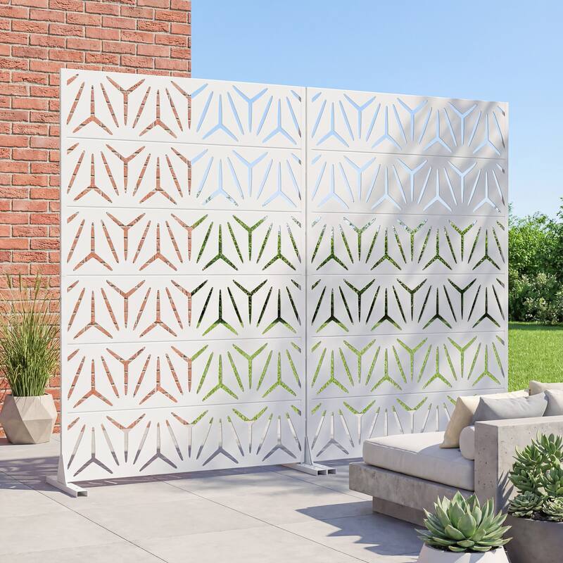 Dovelina Outdoor Freestanding Metal Privacy Screen Decorative Garden Fence (Set of 2)