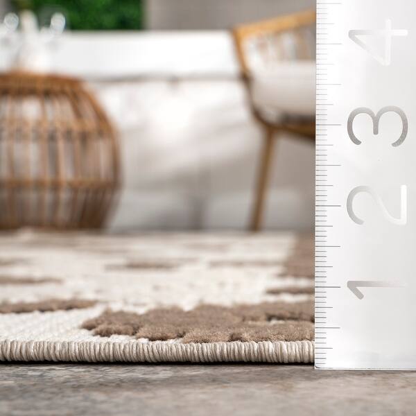 Nuloom Indoor/Outdoor Transitional Labyrinth Area Rug - Bed Bath ...