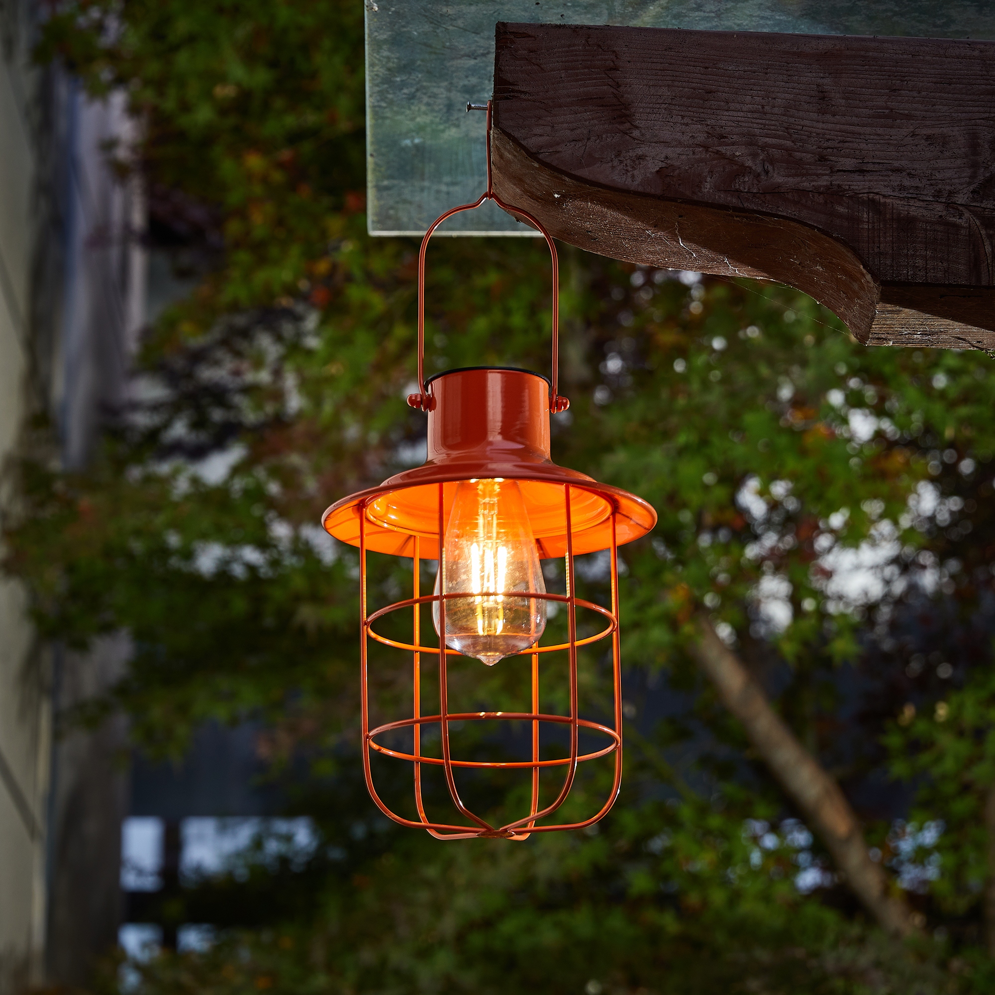 Wire solar lantern top
