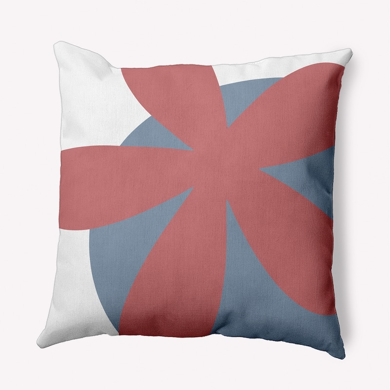 Bold Flower Polyester Indoor/Outdoor Pillow - Bright Mauve Pink - 20" x 20"