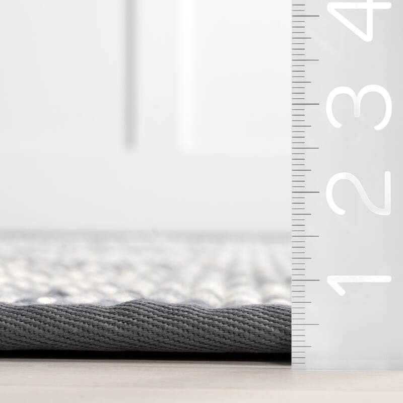 Nuloom Coretta Modern Bordered Area Rug