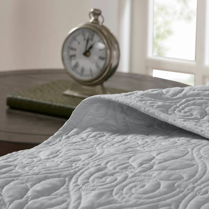 Madison Park Mansfield Reversible Quilt Set