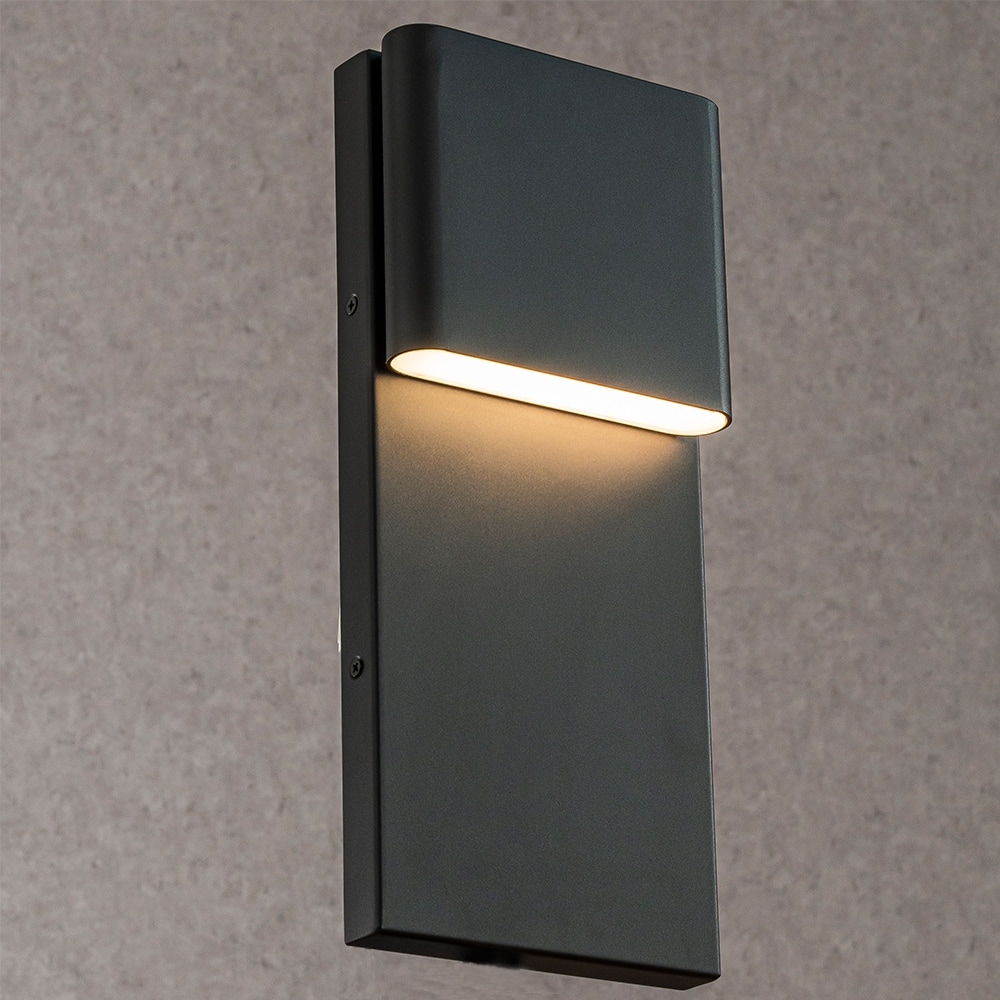 CraftHome 1-Light in Modern Simple Sqaure 10W Integrated LED Outdoor Wall Sconce with Dusk to Dawn Sensor in Matte Black