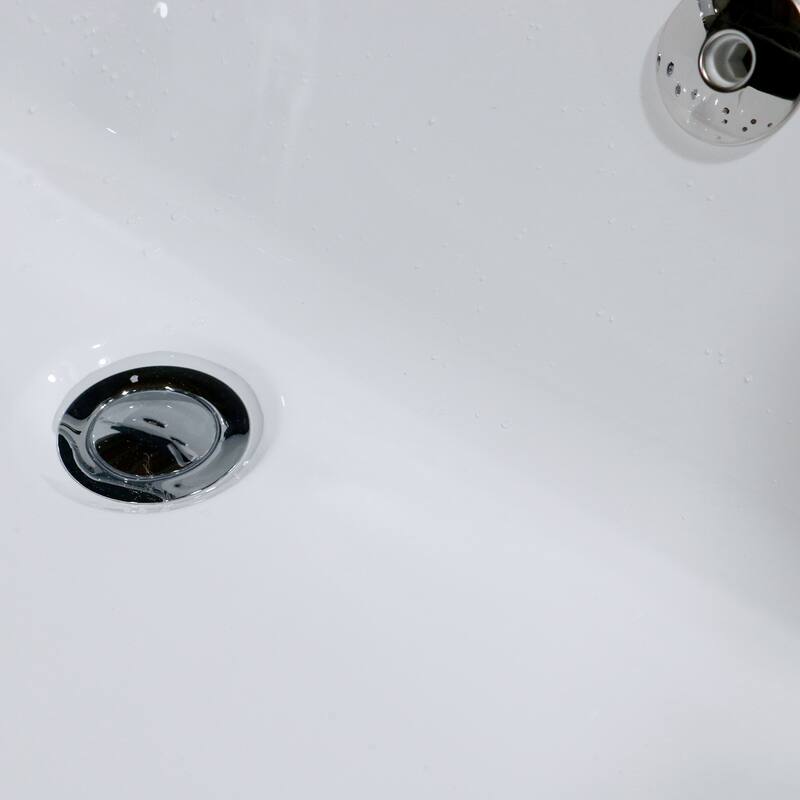 A&E Bath Penelope Jetted Tub - 71-inch