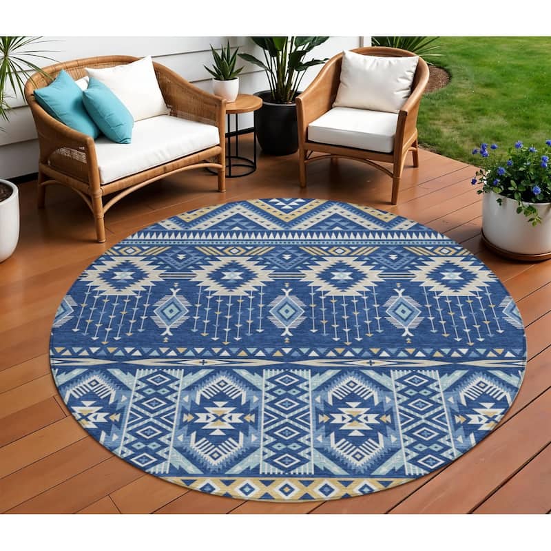 HomeRoots Aztec Transitional Rectangle Outdoor Rug - 8' Round