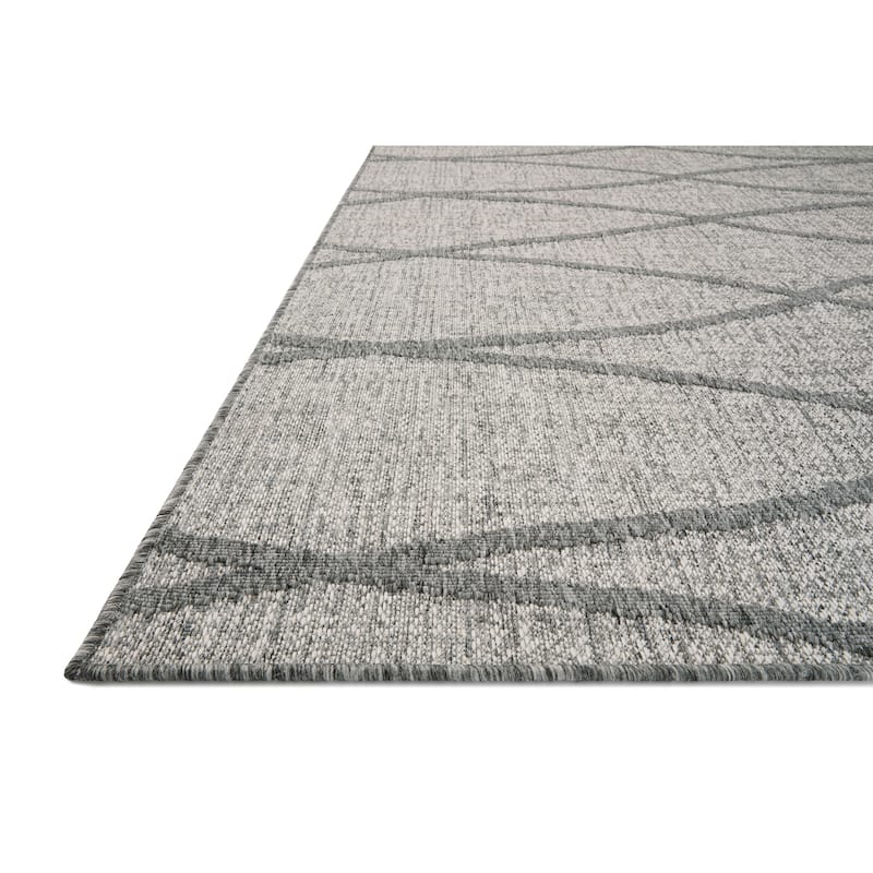 Alexander Home Renee Modern Diamond Wave Indoor / Outdoor Rug