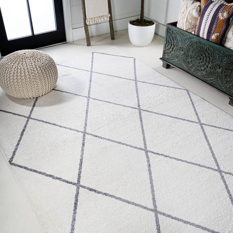 JONATHAN Y Viscon Minimalist Diamond Trellis Area Rug