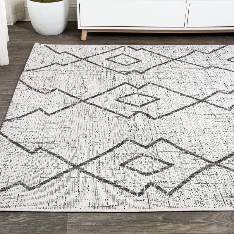 JONATHAN Y Derya Tribal Diamond Trellis Indoor/Outdoor Area Rug