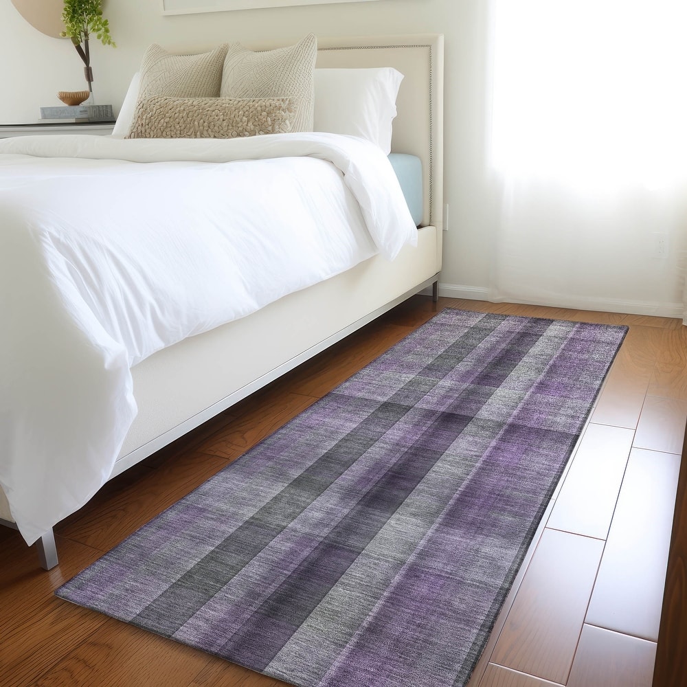 Machine Washable Indoor/ Outdoor Modern Plaid Chantille Rug