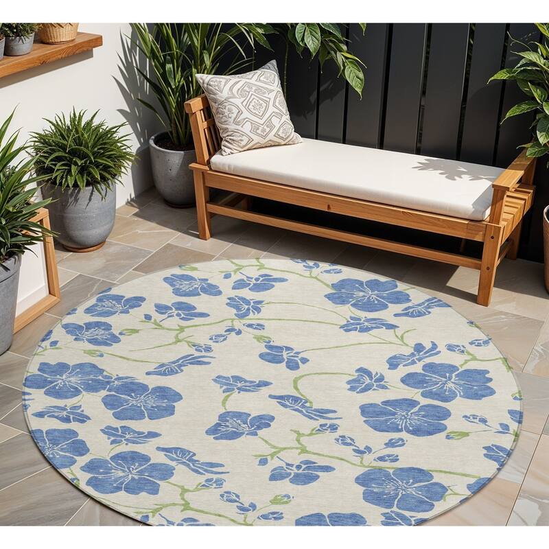 HomeRoots Floral Transitional Rectangle Outdoor Rug - 8' Round