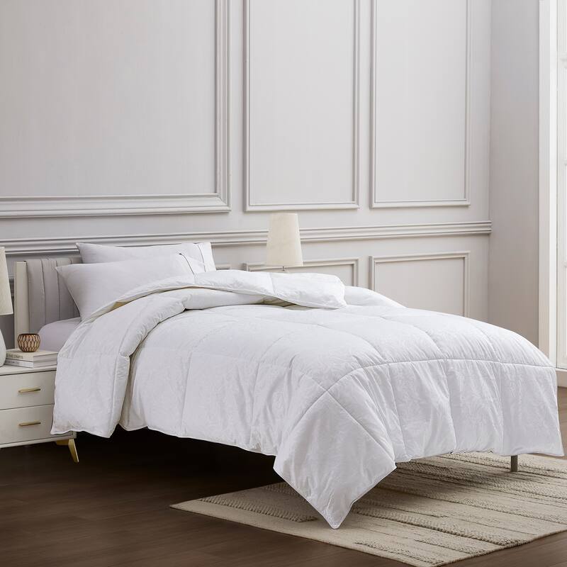 Stearns & Foster Paisley Reserve All Season PrimaLoft Down Alternative Comforter with Duvet Tabs - Queen