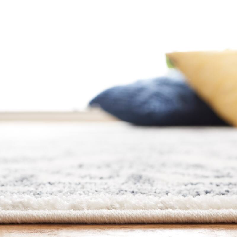 SAFAVIEH Layla Rimma Moroccan Rustic Rug