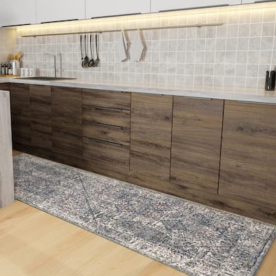 Magi Veronica Moroccan Diamonds Polyester Area Rug