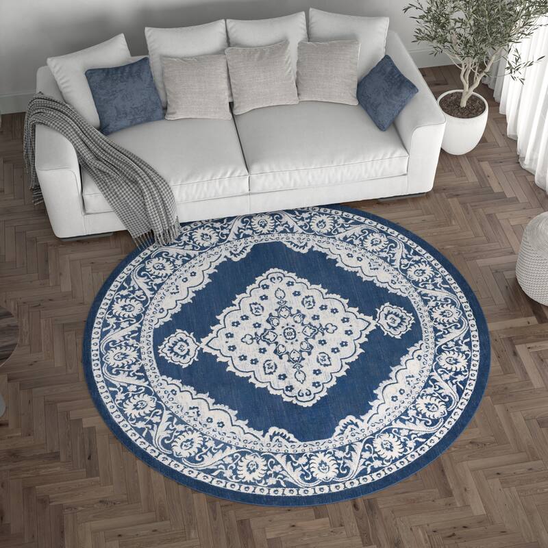 Carrington Shabby Chic Medallion Indoor Area Rug