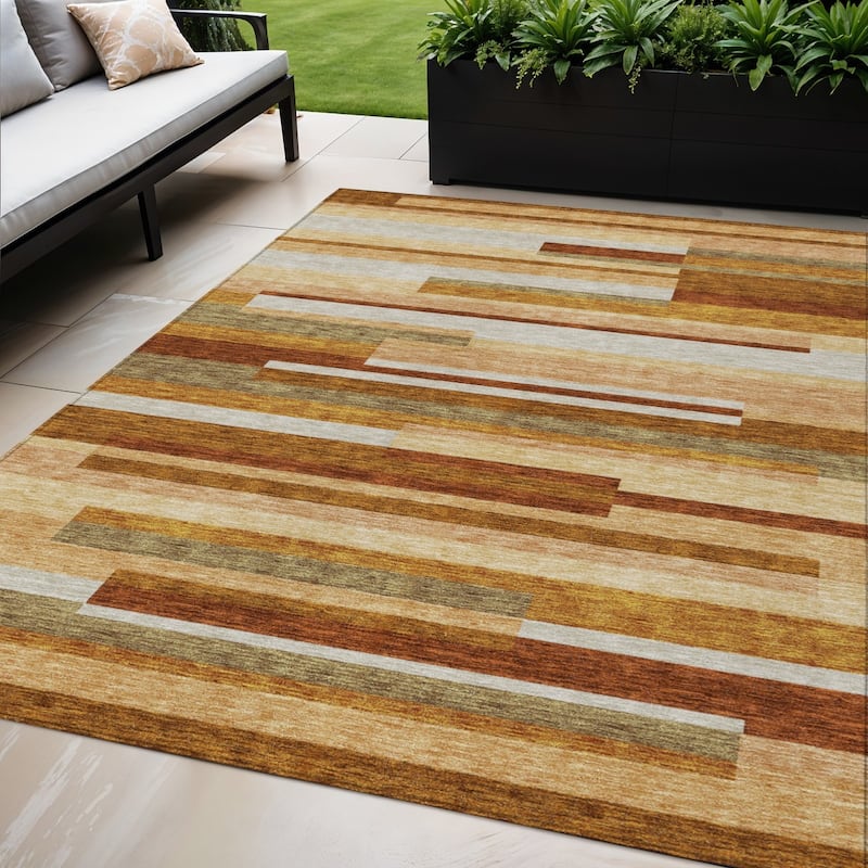 HomeRoots Striped Transitional Rectangle Outdoor Rug - 5' X 8'